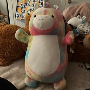 bevalee 15’ hugmee squishmellow